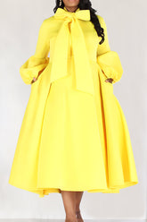 Vestido elegante midi negro de manga larga y corte A